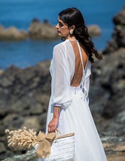 chaqueta abrigo capa para look de novia en maria barcia