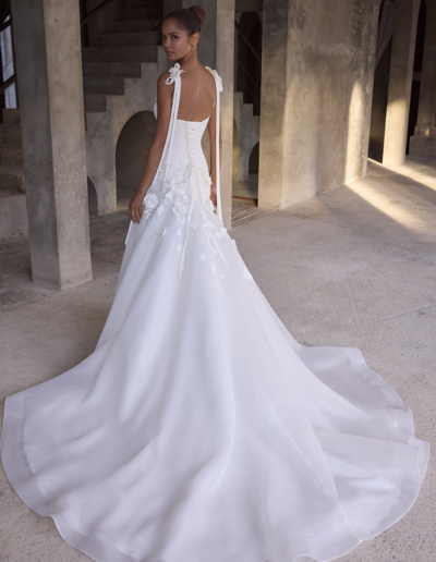 vestido de novia con tirantes