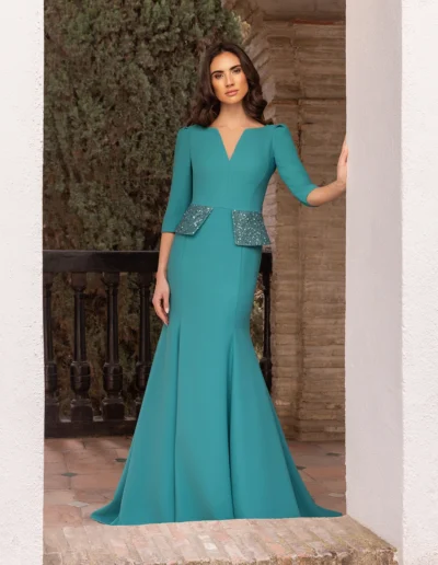 traje de madrina elegante